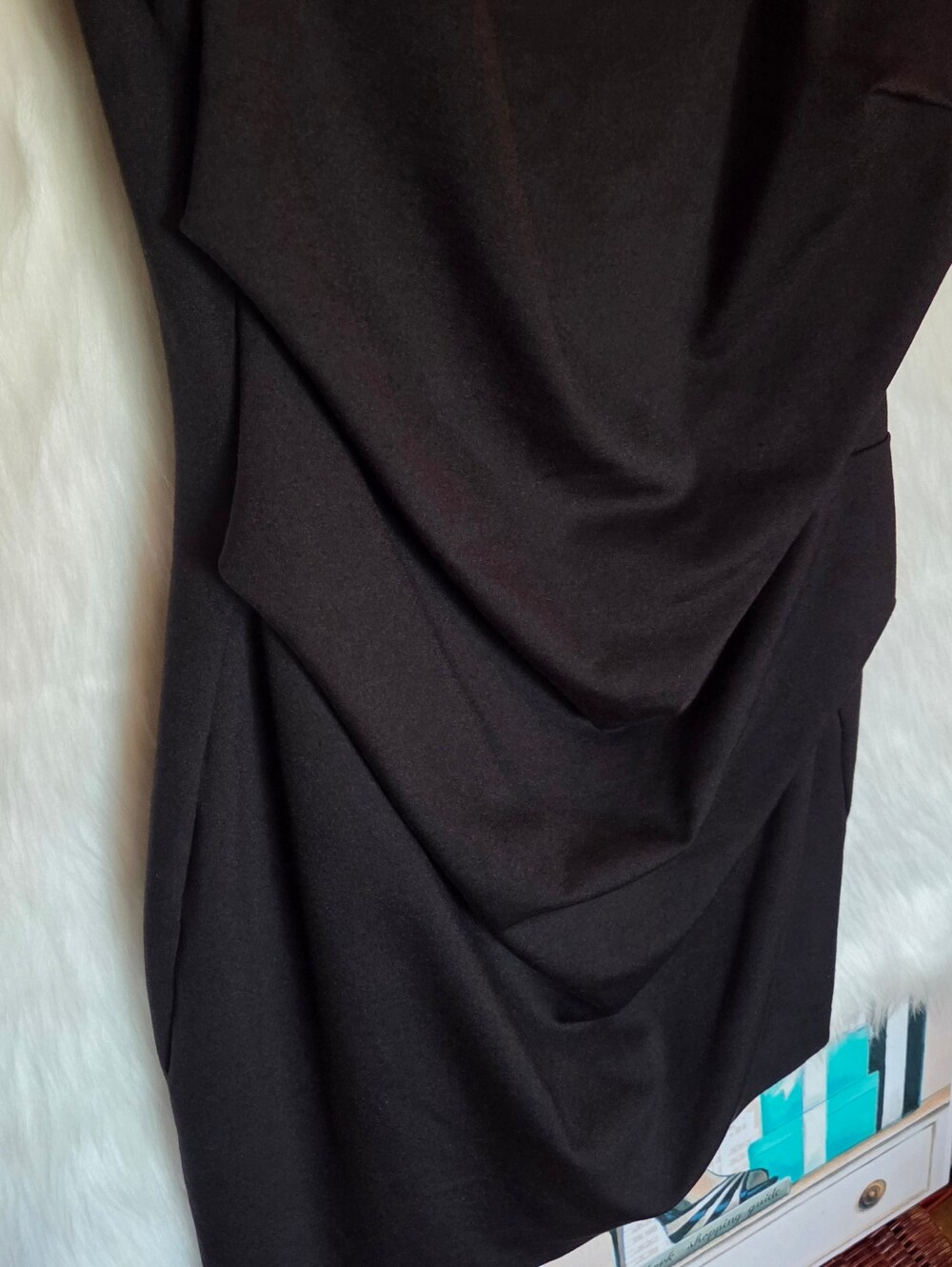 Le Chateau Black Sleeveless Ruched Sheath Dress - Picture 3 of 8